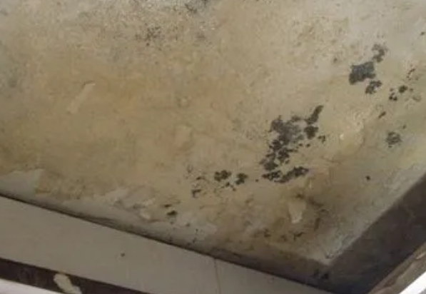 南郊阳台漏水维修公司分享下南郊卫生间渗水维修需要注意哪些问题。